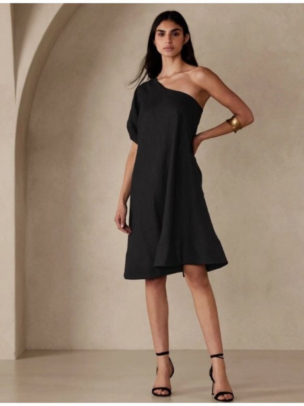 Banana Republic XS Odile Dress 100% Linen Black One Shoulder Resort Quiet Luxury